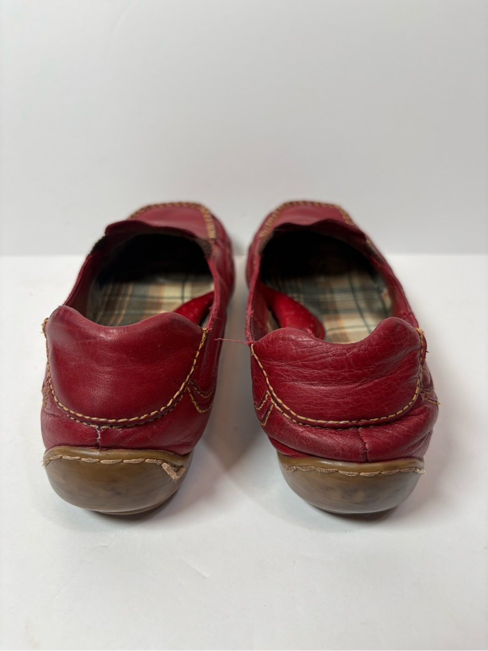 Born Red Leather Slip On Loafers Women's Sz 7.5 Shoes - Picture 4 of 16